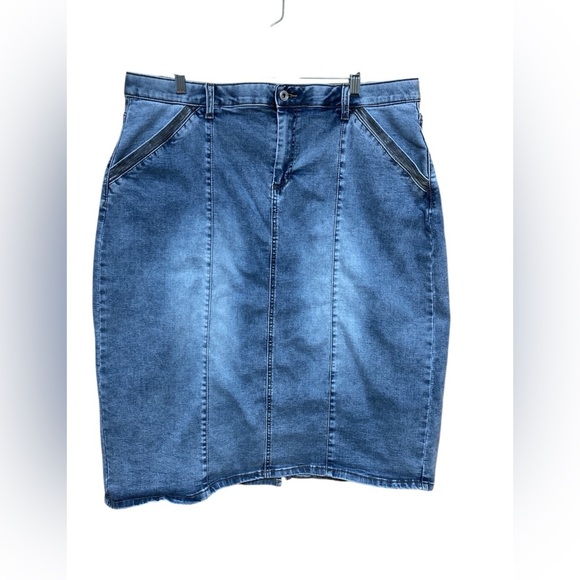 Est 1946 Denim Jean Skirt, Midi Length, Size 18W. - Picture 2 of 12